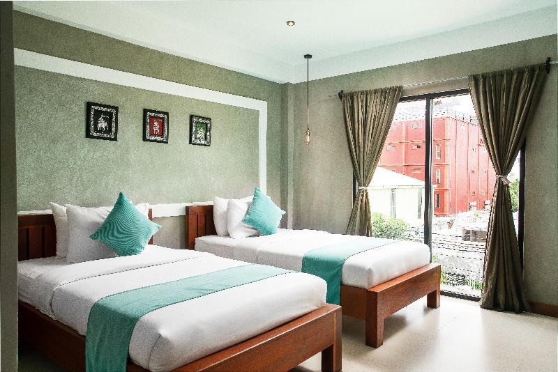 Blanche Siem Reap